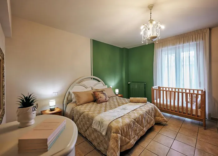 The Vintage House In *